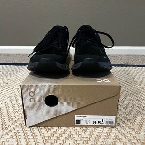 Women’s On Cloud Cloudflyer 4 shoes